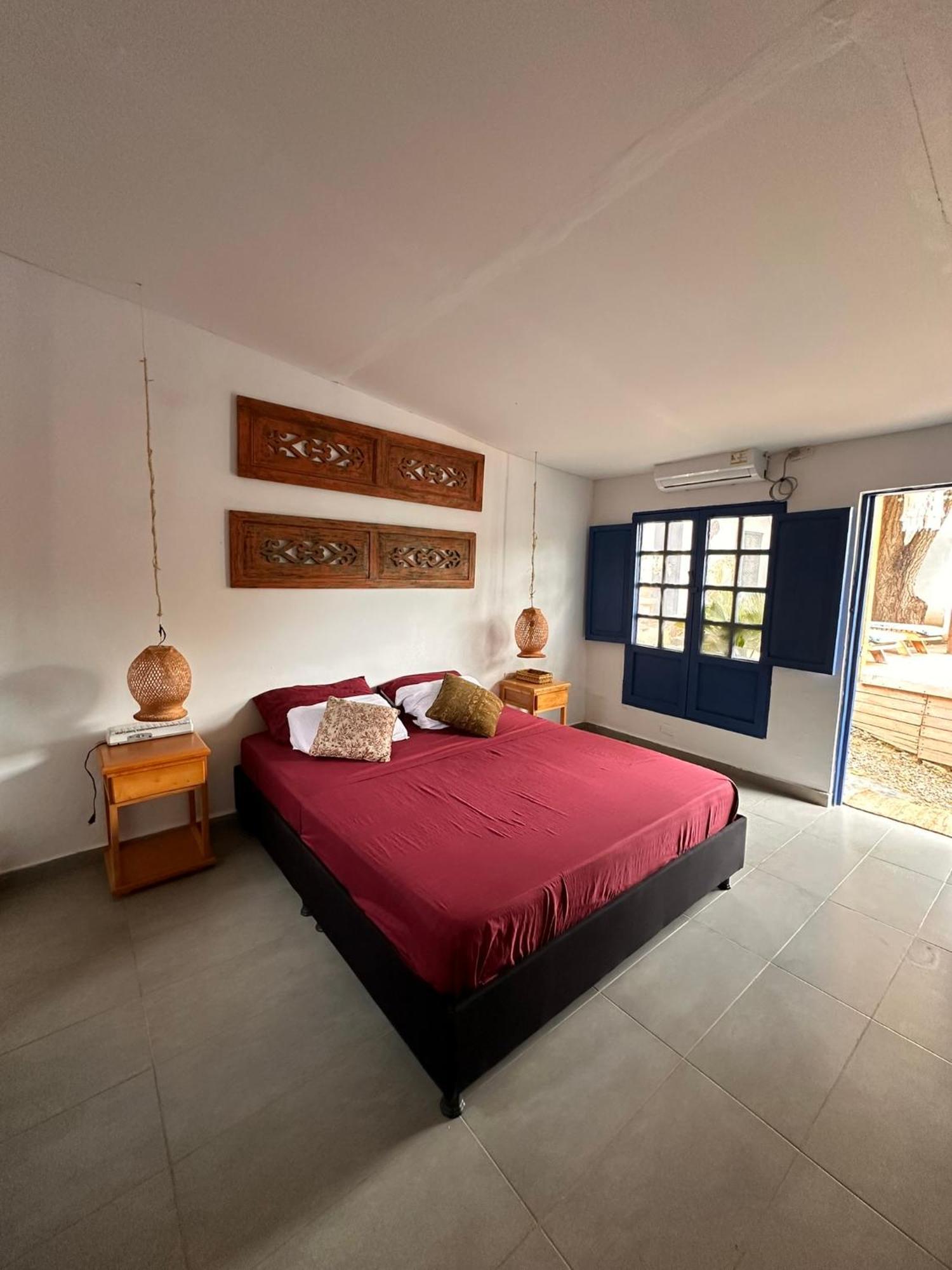 Hotel Renasci Паломино Екстериор снимка